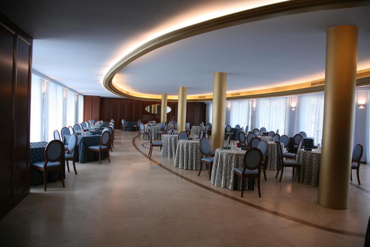 Hotel Royal Vasto Buitenkant foto