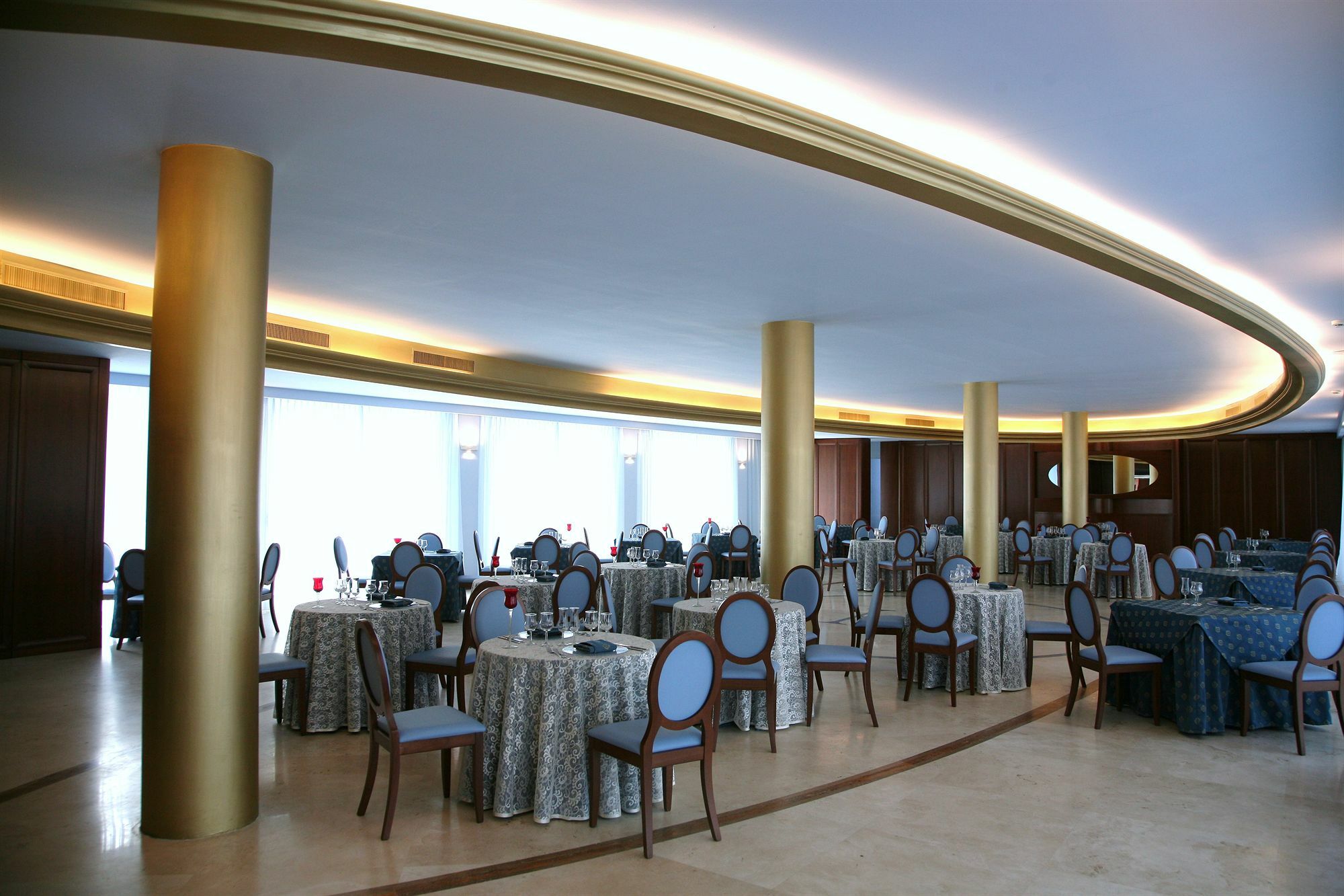 Hotel Royal Vasto Buitenkant foto