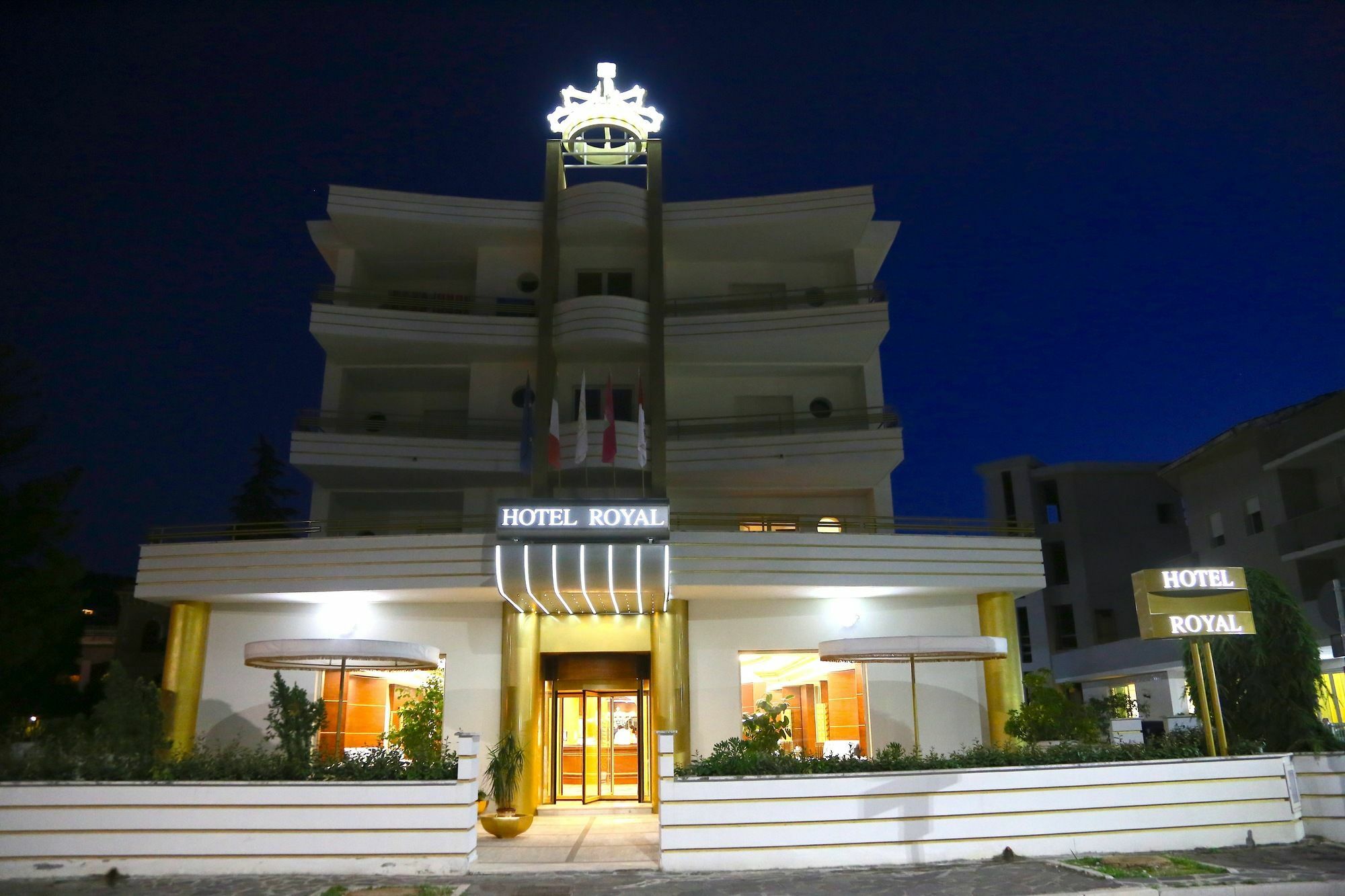 Hotel Royal Vasto Buitenkant foto